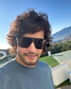 Mahesh Babu Instagram - Pause and reset! @shawellness

#travel #timeout
