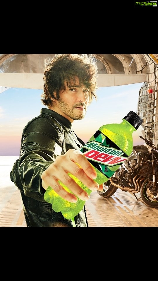 Mahesh Babu Instagram - #Ad Be unstoppable and Dew it! @mountaindewin #BhayamVoduluGelichiChudu #DarrKeAageJeetHai