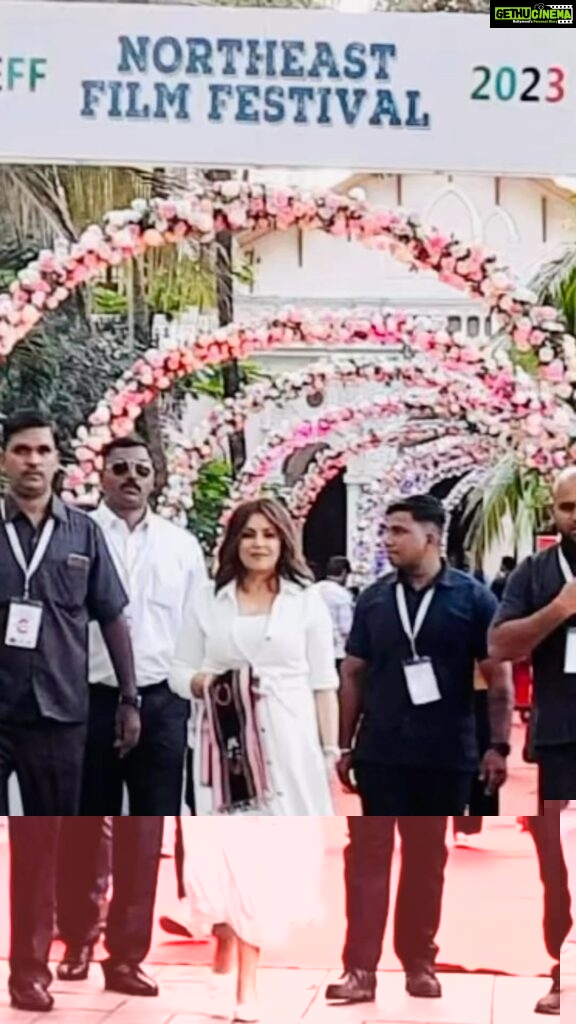 Mahima Chaudhry Instagram - NORTHEAST FILM FESTIVAL here in mumbai was such fun. .. I m from the northeast .. grew up there on a Tea estate & so when my people come to mumbai its joy ! Loved every bit of it .