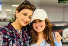 Mahima Chaudhry Instagram - @iamsonalibendre I love you ❤️YOU=SUNSHINE ☀️ I ran into sunshine today guys We all Have always been such big fans of .. of her style, grace, beauty omg 😱 her bravery and she’s so inspiring..and so so much more❤️ When @anupampkher shared the news about my cancer detection in june sonali gave me the warmest , longest call, That chat was so calming, comforting I remember I slept like a baby post that .. after a really long time. Love her❤️