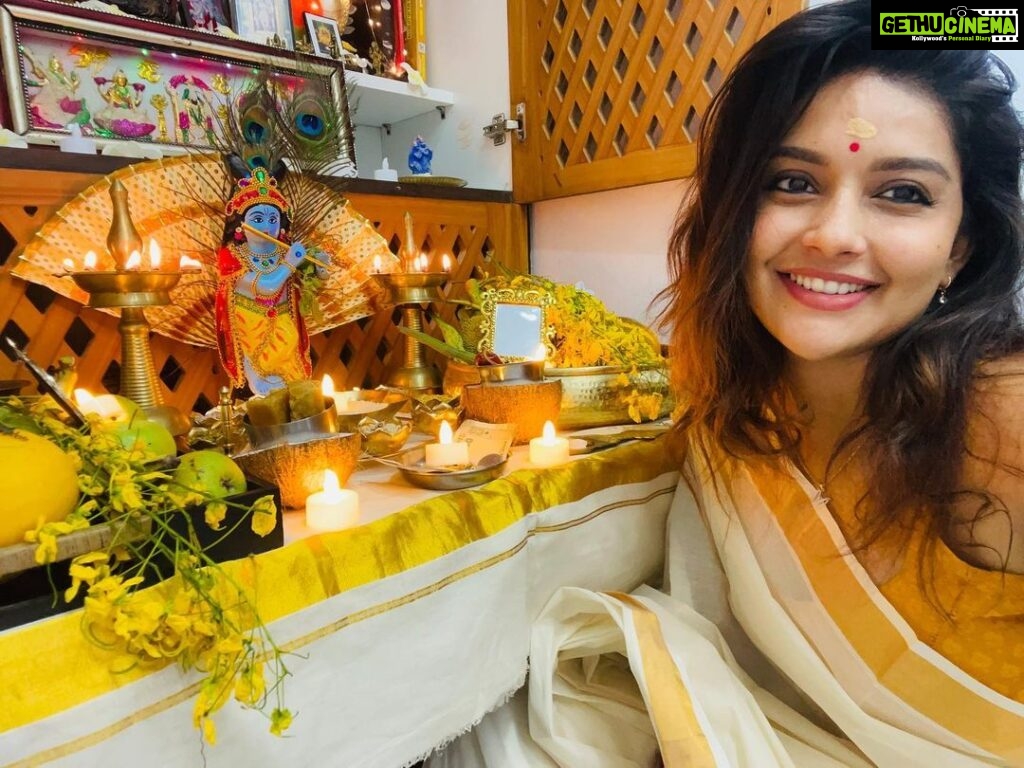 Mahima Nambiar Instagram - Wish you the bright rays of happiness, joy, and prosperity, Happy Vishu! 🪔 #vishu #happyvishu #vishuathome #familytime #harekrishna #radhekrishna #krishna