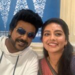 Mahima Nambiar Instagram – What an experience working with this powerhouse of talent and an amazing human being @raghavalawrenceoffl master. This film is very very special 🤩🤩
Can’t wait can’t wait !! 😍😍
Thank you #Directorrvaasu sir @lyca_productions 
#chandramukhi2 #raghavalawrence #gratitude