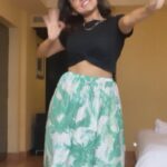 Mahima Nambiar Instagram - Bollywood hook steps 💃🏻 #bollywood #hooksteps #dancing #challenge #firstattempt #indiandance #hindisongs #dancenumbers