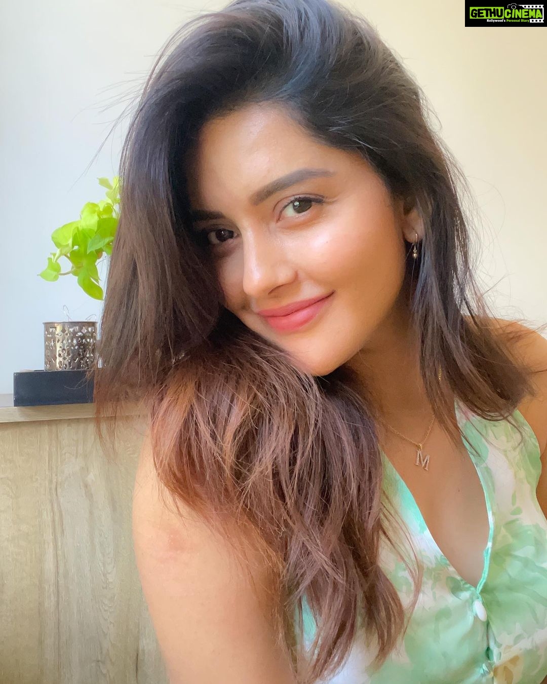 Mahima Nambiar - 136.5K Likes - ☘️