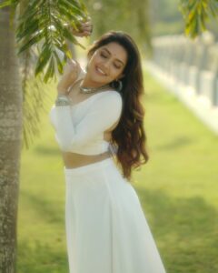 Mahima Nambiar Instagram - In love with myself 🌟 

#selflove #positivity #happiness #white #pure #sunshine #goodmorning