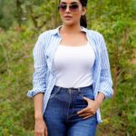 Mahima Nambiar Instagram – 😎 
MUA : @pinkyvisal darling 
📸: @photos.manju.adithya 

 #shades #loveforshades #randomclick #locationstills #beforeshoot #poser #work #kollimalai