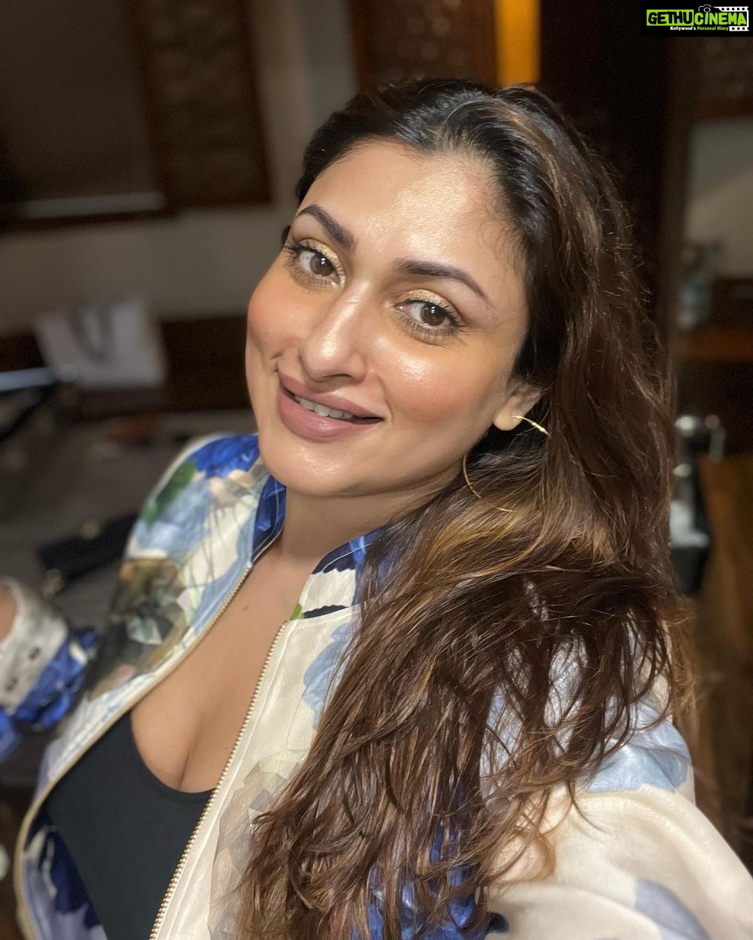 Malavika Instagram - Don’t look at the caption, look at me 👀
