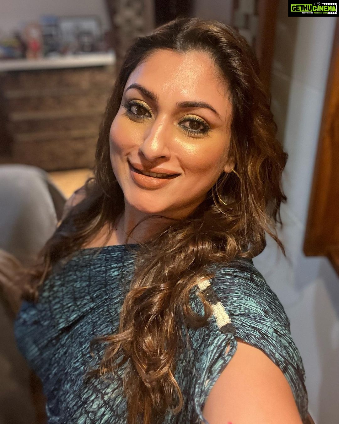 Malavika Instagram - I don’t do fashion. I am fashion ❤️🔥