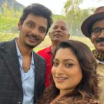 Malavika Instagram - Millions are Counting Billions are Watching #MMBB #Starwar Is Trending #ThanksFor2Million #Golmaal To watch the video, click on the link in the bio💃 @actorjiiva #Mirchishiva @priyankapdeshpande @sivaangi.krish @ijaguarstudios @vinodjain.b @ranjithkg @ponkumarandirector @naresh_producer @aruldevofficial @rgirishs07 @tipstamilofficial @kumartaurani @praveenkaushal08 @sharanyalouis @onlynikil #nm @rajputpaayal @hope.Tanya @editorvdonbosco @paressh_prabhakar_shirodkar Mauritius
