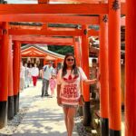 Malavika Instagram – Be the star of your own story, strike a pose✨🫶 伏見稲荷大社 (Fushimi Inari Shrine) 京都