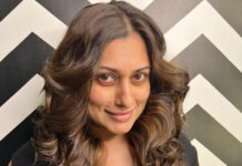 Malavika Instagram - sure, my life isn’t perfect, but my curls are💓