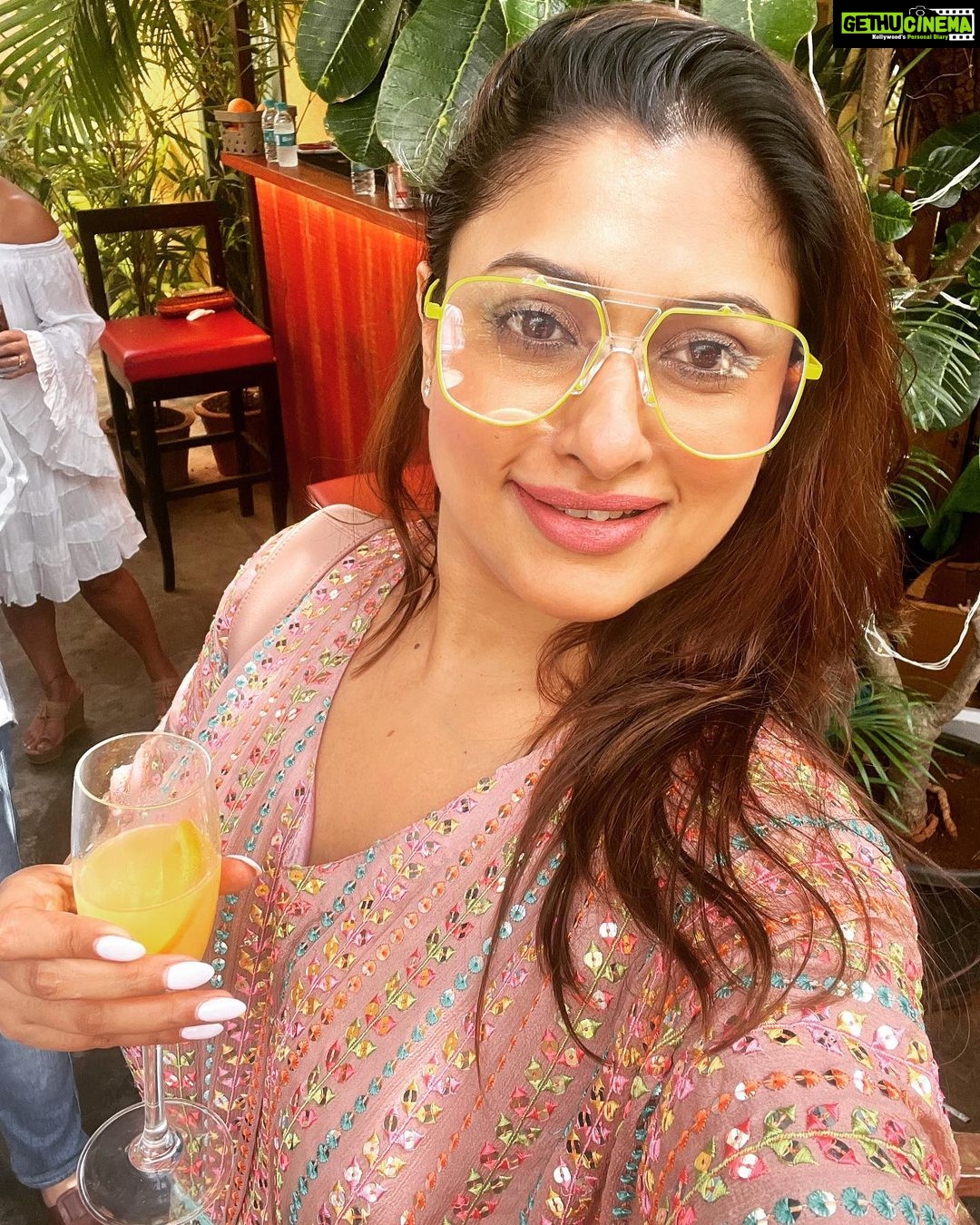 Malavika Instagram - Stress doesn’t really go with my outfit😎✨