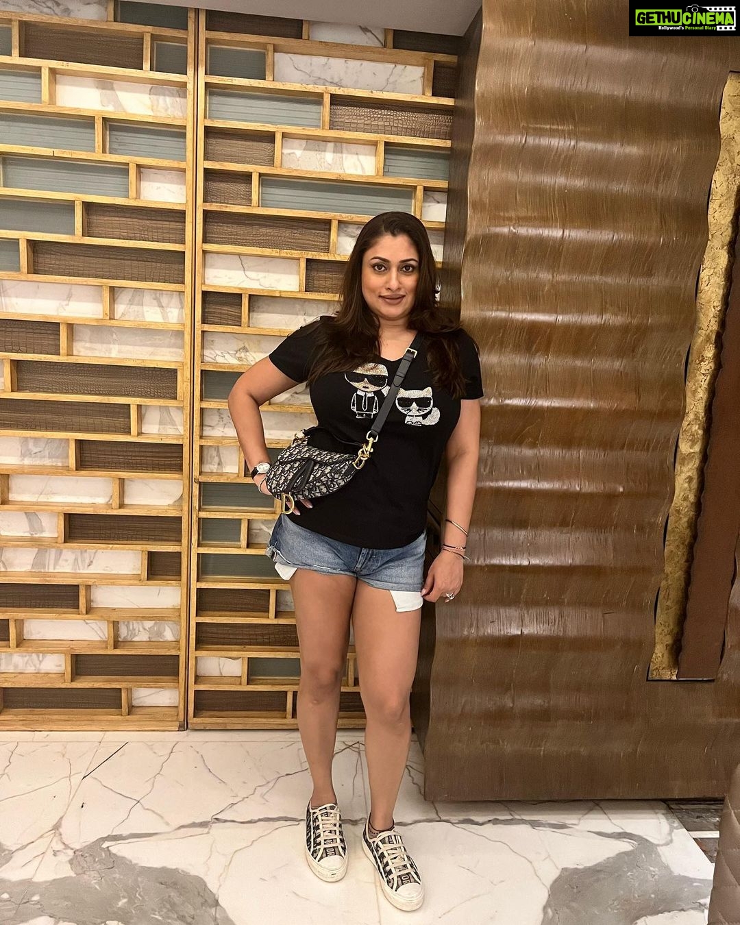 Malavika Instagram - Confidence Level: Selfie with no Filter.