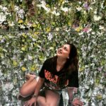 Malavika Instagram - Immersed in a dreamy floral paradise at Teamlabs, Japan🪻 teamLab Planets TOKYO / チームラボプラネッツ