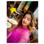 Malavika Menon Instagram - Breakfast is better when we eat together 🥰🌈❤️ #breakfast #wednesday #instagram #mm