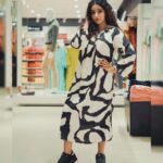 Malavika Menon Instagram - Rare✨❤️unique✨🌈mannequin 😄 Mua @sreegeshvasan_makeupartist Thanku @promy1982 @vanithya for this comfy wear😍 Capture @ansari__nassar
