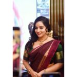 Malavika Menon Instagram - Today❤️💚 Shot @adarsh.k.s Jewelry @alameen_fashion_jewels Mua @nilesh_biju Hair @dee_pzz_