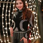 Malavika Menon Instagram - #photography #performance #bollywoodsongs #dancelikenooneiswatching ✨ Pc @nithinnarayanan_ Mua @smart_fashions_world @magik_makeover