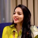 Malavika Menon Instagram - @malavikacmenon cute ❤️ . . #malavikamenon #malavikamenon♥️😍😍 #malavikamenonfans #malavikamenonworld #editorvimalkrishna