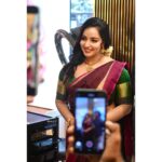 Malavika Menon Instagram - Today❤️💚 Shot @adarsh.k.s Jewelry @alameen_fashion_jewels Mua @nilesh_biju Hair @dee_pzz_