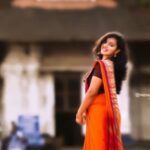Malavika Menon Instagram - പൂരങ്ങടെ ഇ പൂരങ്ങടെ ….😄😅❤️ എല്ലാ പൂരപ്രേമികൾക്കും എന്റെ തൃശ്ശൂർപ്പൂരം ആശംസകൾ 💥🔥❤️😍🐘⚡️☄️🌟—— ഒരു തൃശ്ശൂർകാരി❤️😍💥