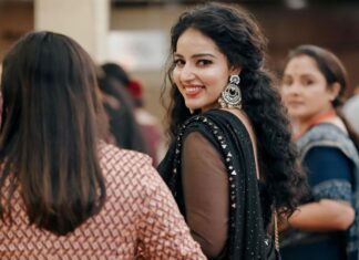 Malavika Menon Instagram - #ammageneralbodymeeting #2023 #cochin ⭐️🌟⭐️ Mua @sreegeshvasan_makeupartist Wearing @jasofashions Shot @jithin_verito , @byhappykalyan