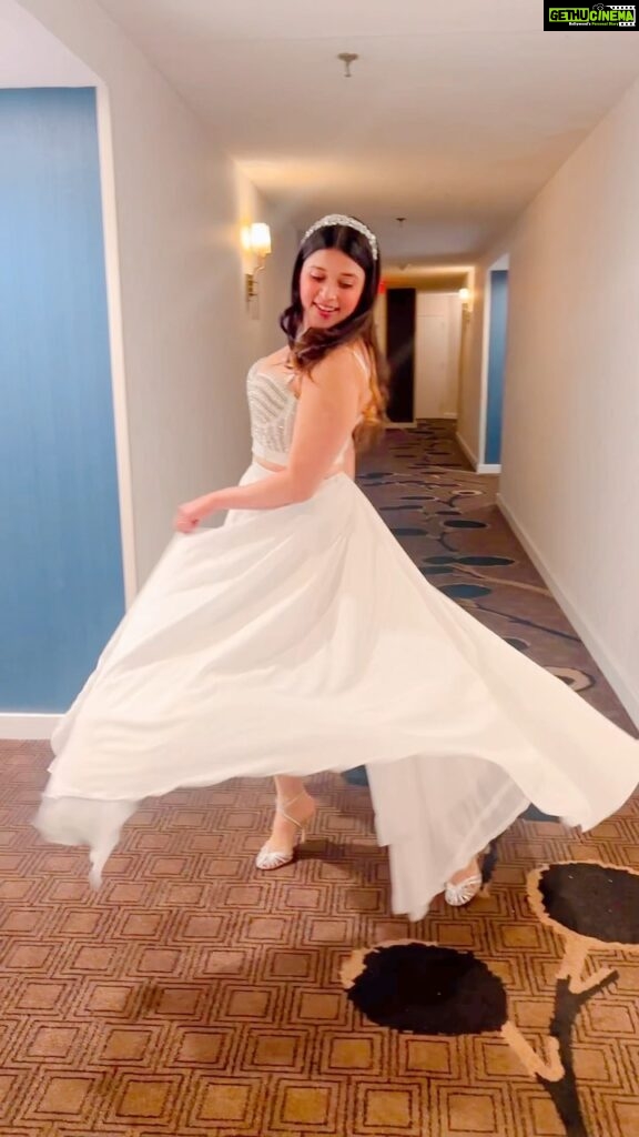 Mannara Instagram - At the #NATS convention day 2 in #NewJersey, #USA .Being here feels like coming back home, as I get to meet all my dear Telugu friends n families.The convention is bustling with excitement, with nearly 10,000 people gathered to celebrate our culture n heritage. 😇💕 Outfit : @mitalihandaofficial