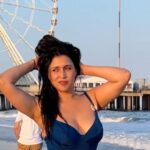 Mannara Instagram - Coz beaches are the new favourite 🏝️🌴🌊💙🎡