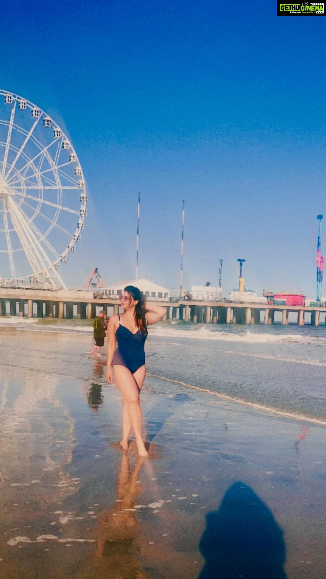 Mannara Instagram - “Embracing the arrival of my debut singing #zarazara by soaking up the beach vibes and surrendering to the rhythmic melody of the Atlantic Ocean.” Find the link to my original cover song in my bio ⬆️↖️