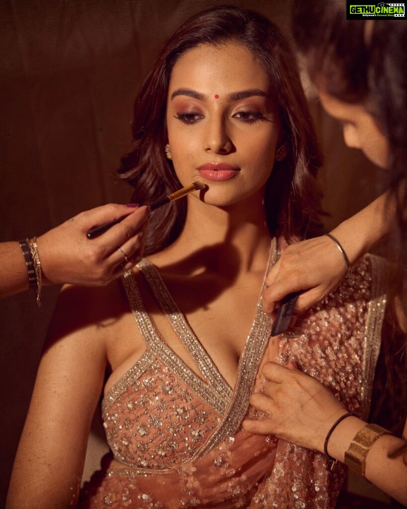 Meenakshi Chaudhary Instagram - When I say it takes an army to look the way we do in public, I actually mean it. As I was scrolling through my gallery today I realised that I just cannot thank my army enough for showing up everyday and making me look and feel the way I do and the way you all see me . To all the amazing make up artists , hairstylists, stylists, designers and photographers. A BIGGGG THANK YOU TO YOU ALL!❤️❤️🙏🏽