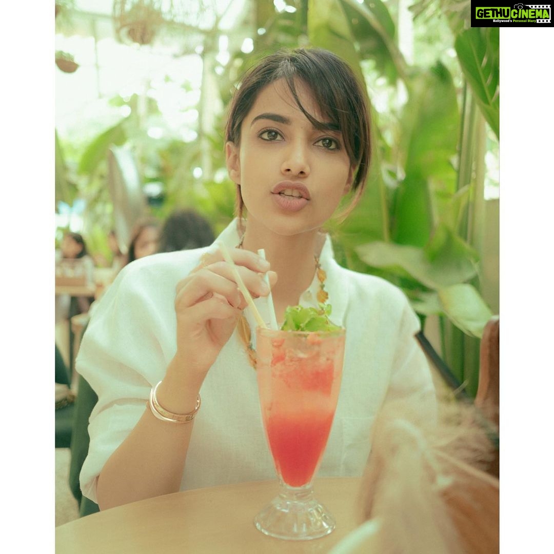 Meenakshi Chaudhary Instagram - Little bit of everything πΏπ¦π€ Laid back natural outing with some casual sweet moments π€ πΈ @afrographer
