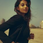Meenakshi Chaudhary Instagram – Twinkle ✨ twinkle ,shining star 🌟💫 Mumbai, Maharashtra