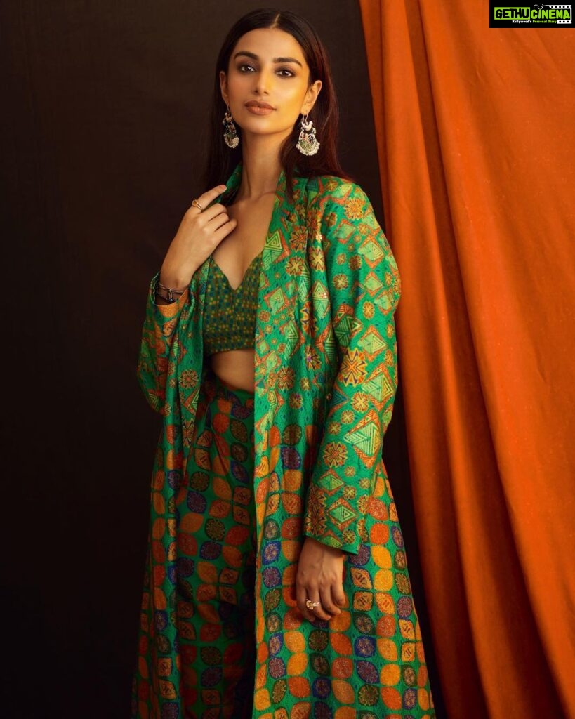 Meenakshi Chaudhary Instagram - 🍀🥑🌳🐢 . . . Shot by - @akshay.rao.visuals Styled by - @riechamallick Outfit by - @saundhindia Jewellery by - @karnikajewelshyd Hmua - @makeuphairbyrahul