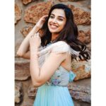 Meenakshi Chaudhary Instagram – Straight outta fairytale 💫 🧚‍♀️

Styled by- @riechamallick 
Outfit – @riddhimajithiaofficial 
Make up – @s_r_studios_ 
Hair – @thrinath_nambara_