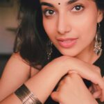 Meenakshi Chaudhary Instagram – Tere naina 🤍🥰
 @afrographer