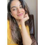 Meenakshi Chaudhary Instagram - 💛🌼🍋