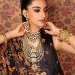 Meenakshi Chaudhary Instagram - The ponytail saga ☘️ 🐞 📸 @pranav.foto Styling @rashmitathapa Muah @boithoque Outfit @saundhindia Jewellery @kishandasjewellery