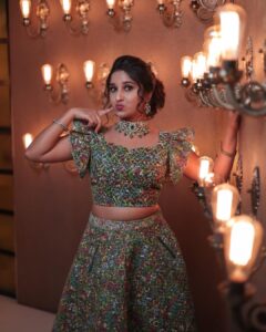 Meghana Lokesh Instagram - Feel a spark?? Chase it !! . 📸 @narsappa_photography Hair stylist : @lovemyselfsowmya MUA : @brunda_mua Jewellery: @vibhajewellers Location : @thefotogarage Dress : @aishwarya.madhumika_label Hyderabad