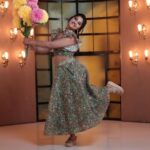 Meghana Lokesh Instagram - Feel a spark?? Chase it !! . 📸 @narsappa_photography Hair stylist : @lovemyselfsowmya MUA : @brunda_mua Jewellery: @vibhajewellers Location : @thefotogarage Dress : @aishwarya.madhumika_label Hyderabad