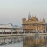 Mona Singh Instagram - Blessed #goldentemple #amritsar #familytime #divine #waheguru #instagood