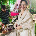Mona Singh Instagram - #aboutlastnight #weddingseason #weddingphotography #weddingstyle #winterwonderland #happyfaces ❤️❤️