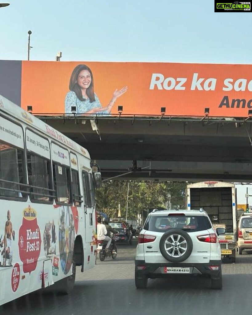 Mona Singh Instagram - Ab kya boloon? In these two days my driver (Prakash)kept spotting these hoardings n I was clicking,the joy I saw on his face made me feel so happy♥#blessed #happy #instagood