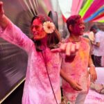 Mona Singh Instagram – Holi hai #color #life #happiness #friendship #food #dance