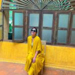 Mona Singh Instagram – Keep the smile on #yellow #sunshine #wonderfulworld #instagood 📸 @srg3075
