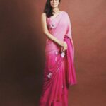 Mona Singh Instagram – Stand tall Laugh loudly and be who u truly are #merimarzi #standtall #beu #instagood #instamood