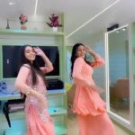 Munira Kudrati Instagram - Making this dance reel was whole vibe 💃💃✨✨ @mansibhanushaliii did soo welll !!! Outfits @tripzarora 😘😘 always making us look our best ! . . . . . #dance #dancer #dancereels #reelsinstagram #reelsvideo #reelsindia #reelsviral #reelslovers #instagram #bhagyalakshmi #exploremore #explore #showmethethumka #❤️