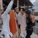 Munira Kudrati Instagram - Eid ke din par shubh kaam 😂😂.. Special appearance - @imrohitsuchanti 😂😂😘😘 PS : We’ve made this video just for entertainment purpose, we do not intent to hurt any sentiments related to religion, caste or creed.. love and cheers!! ❤️✌🏻 . . . . . . . . . . . . . #insta #instagram #instadaily #instalike #reels #reelsinstagram #funnyvideos #funnyreels #❤️ Mumbai, Maharashtra