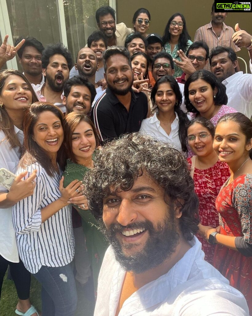 Nadhiya Instagram - All smiles after the release of #Antesundaraniki today ❤️🎬👍🏽💕 @vishnuviv @nameisnani @nazriyafahadh @nikethbommi @tanviram @lathathevegan @mythriofficial