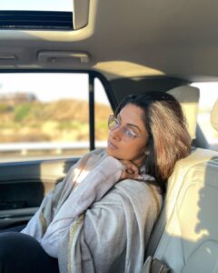 Nadhiya Instagram - Road trip🚙🧡

#traveldiaries #roadtrip #travelphotography
