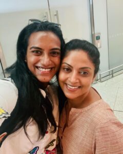Nadhiya Instagram - Huge fan moment for me! 🤩Just bumped into Olympic medalist PV Sindhu, the iconic badminton player. She is a fearless athlete on court but has the biggest smile in person !!🤩

#badminton #inspirationalwomen #womenempowerment